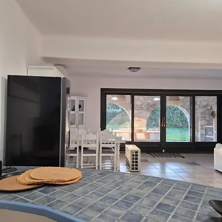 Franca Ideal For Wedding Parties Sarakiniko (Paros)